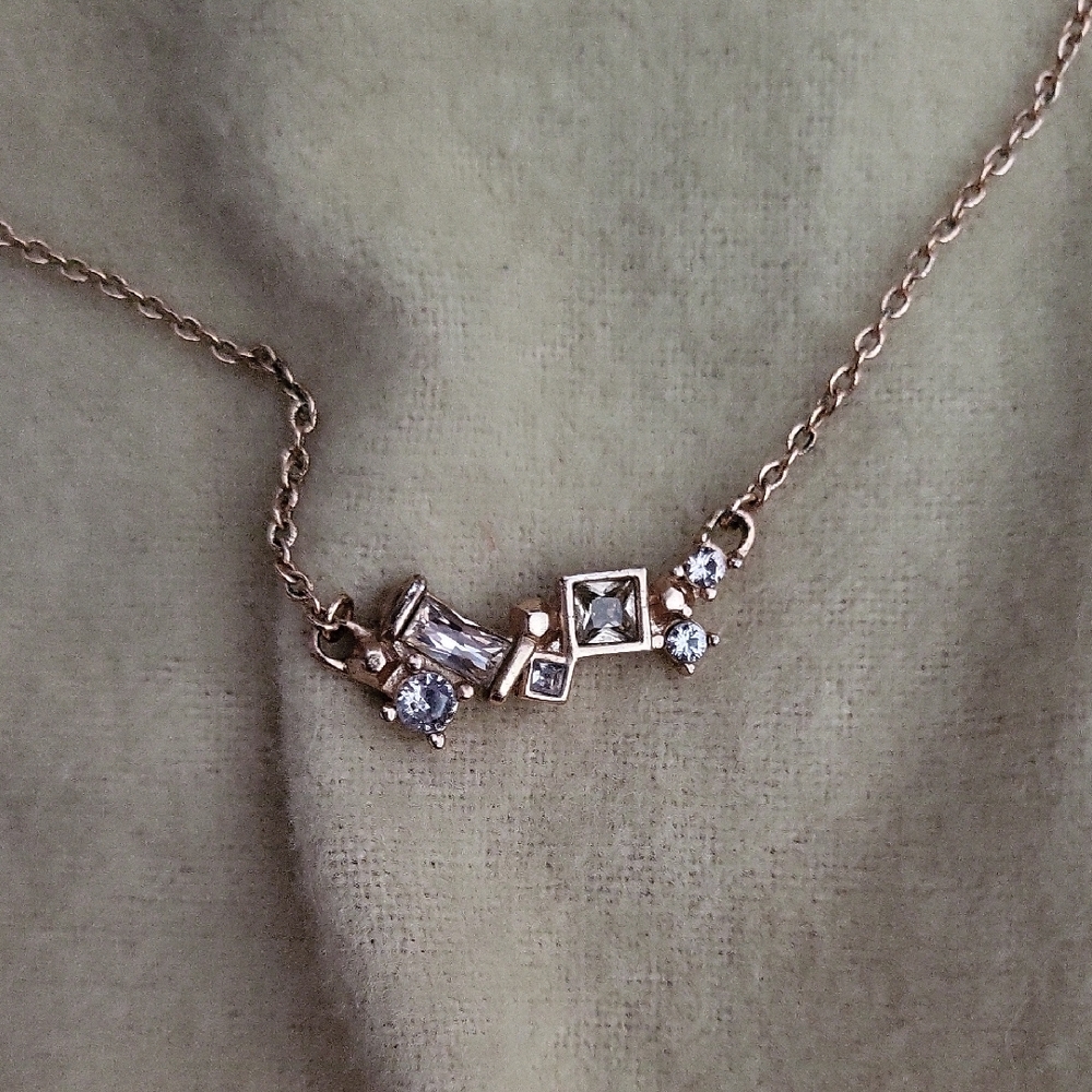 Kendra Scott Rose Gold Necklace - Picture 2 of 3